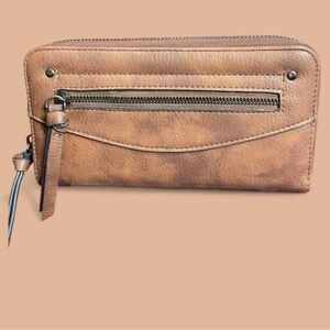NWOT LARGE BROWN WALLET WRISTLET